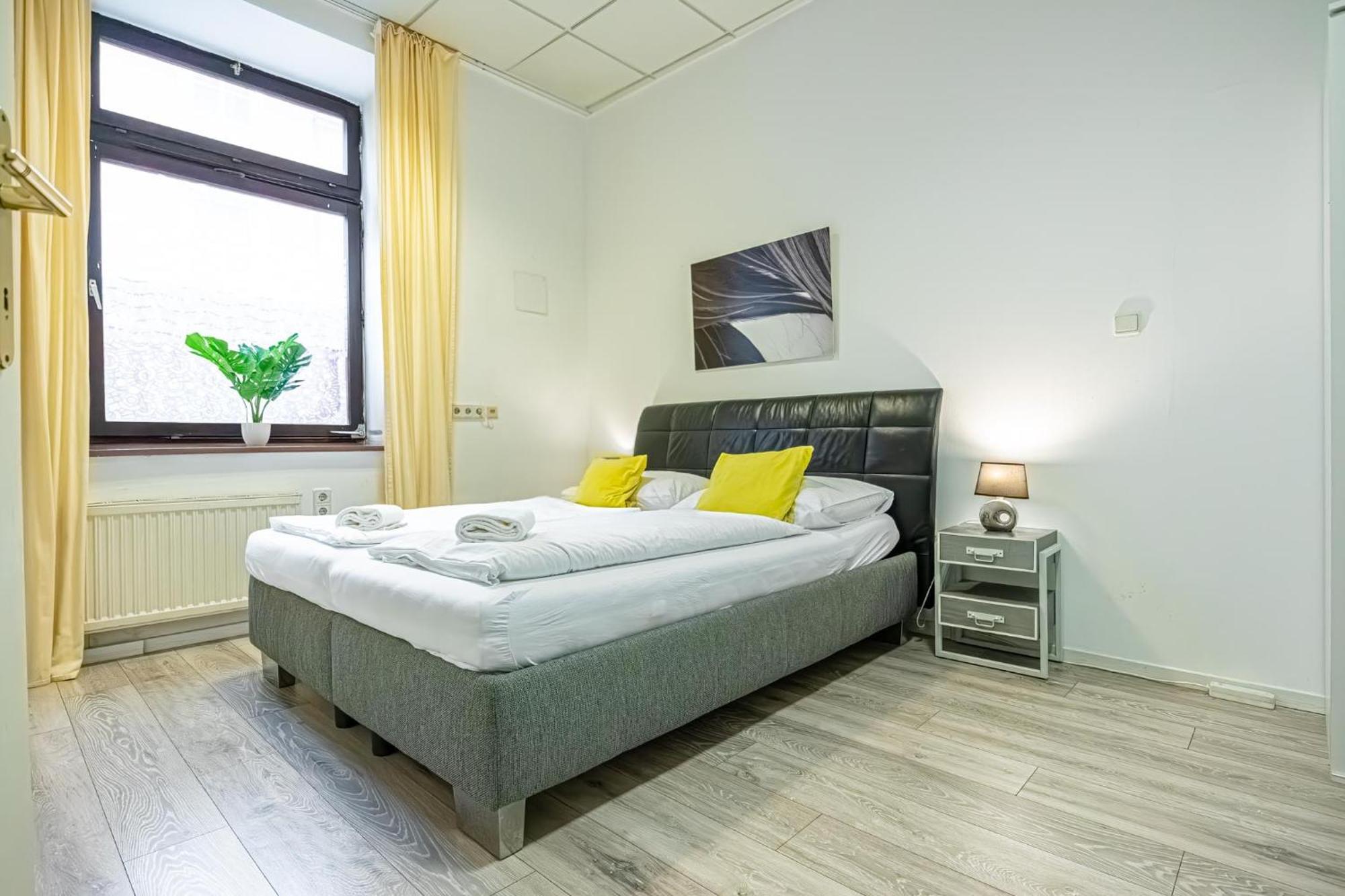 Modern Apartment Suitable For Longstays Wien Eksteriør bilde